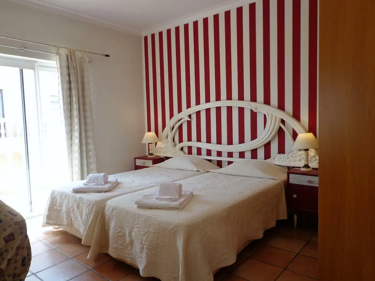 Suite Golfinho Lagos 0*,