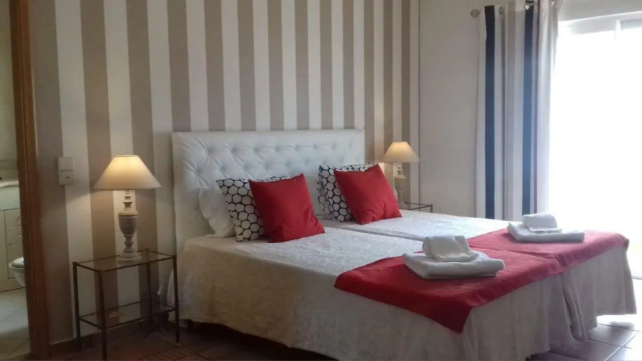 Suite Golfinho Lagos 0*,